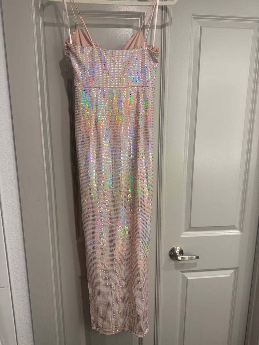 Selfie Leslie Iridescent Pink Sequin Midi Dress - Picture 6 of 6